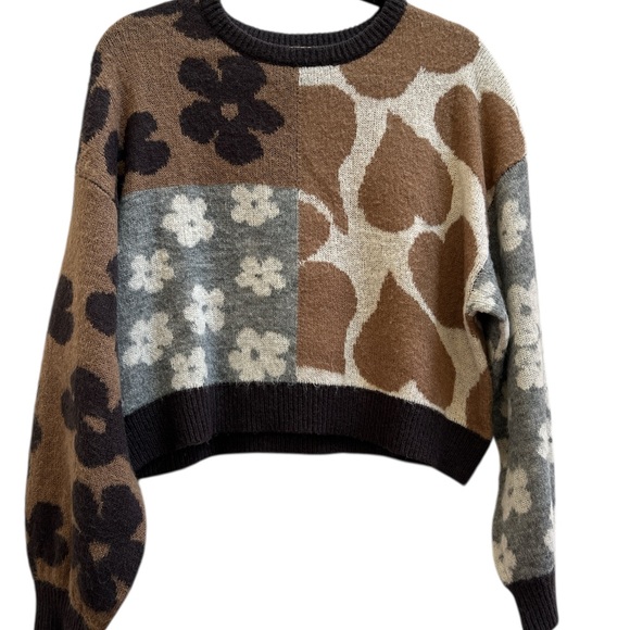 Promesa Sweaters - Patchwork Floral Cropped Sweater Neutral Boho Cottagecore Crewneck Small